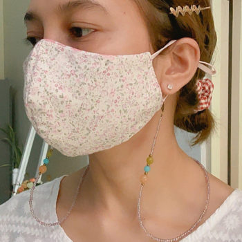 Mask Holder 10